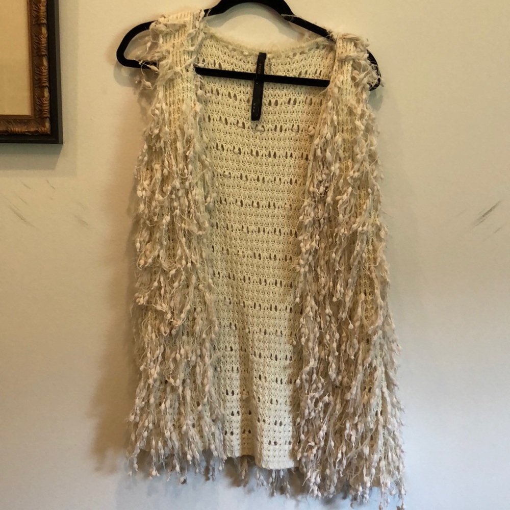 Shaggy cream vest